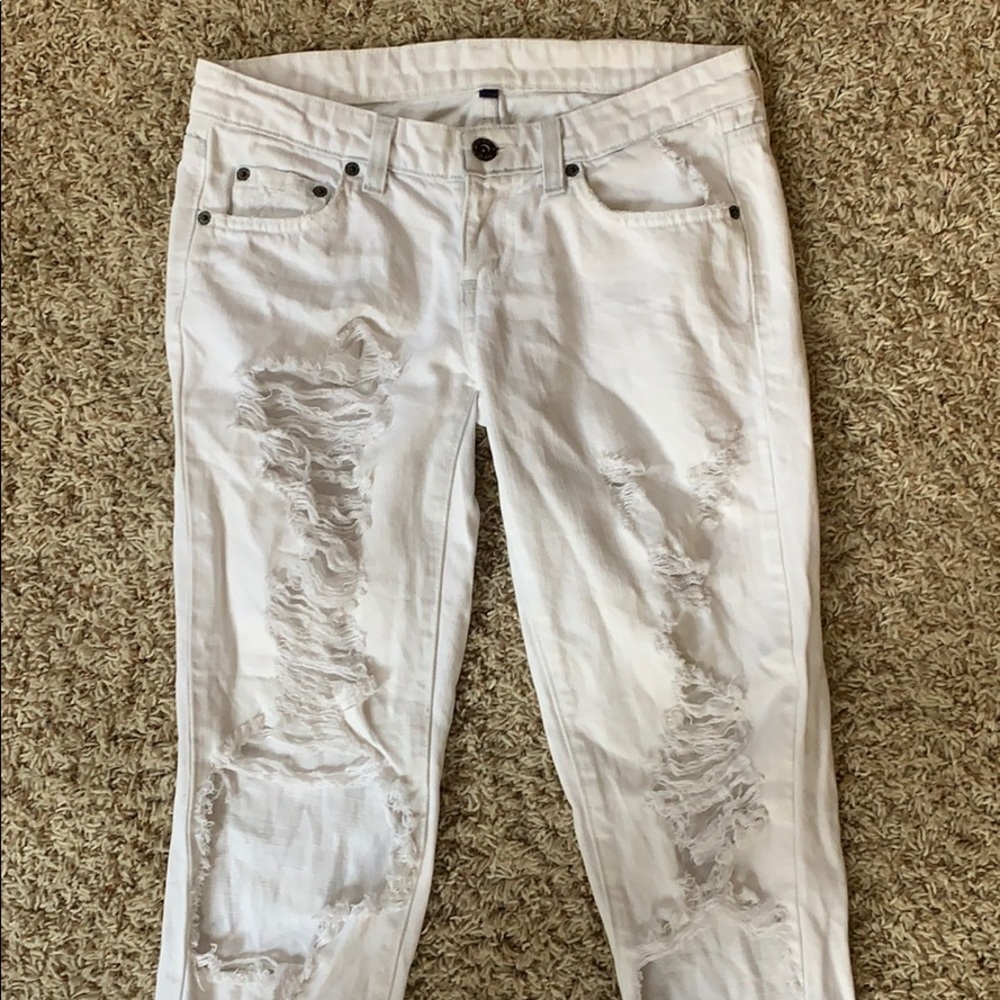 Carmar distressed white jeans size 24